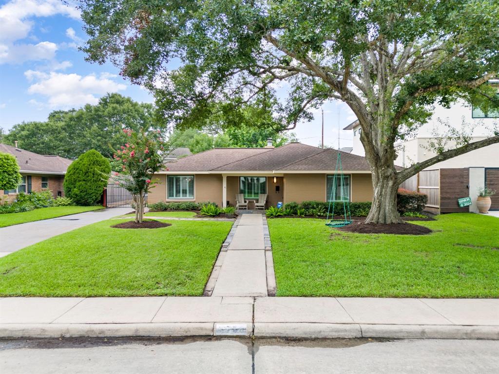 3726 Blue Bonnet Boulevard