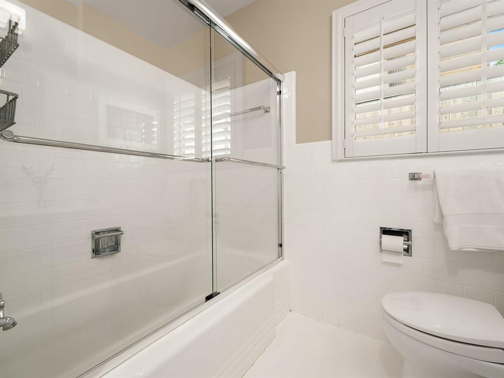 3726 Blue Bonnet Boulevard
