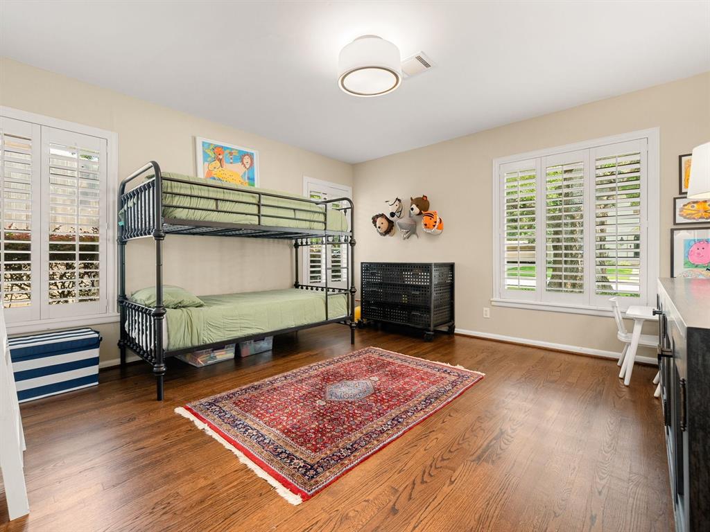 3726 Blue Bonnet Boulevard