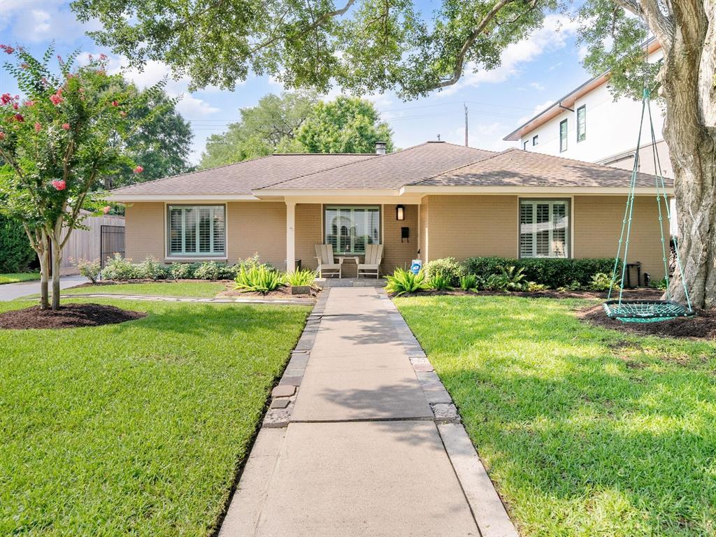 3726 Blue Bonnet Boulevard
