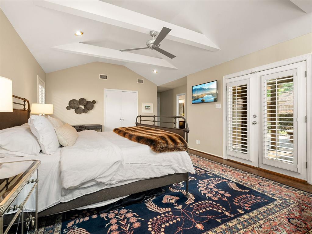 3726 Blue Bonnet Boulevard