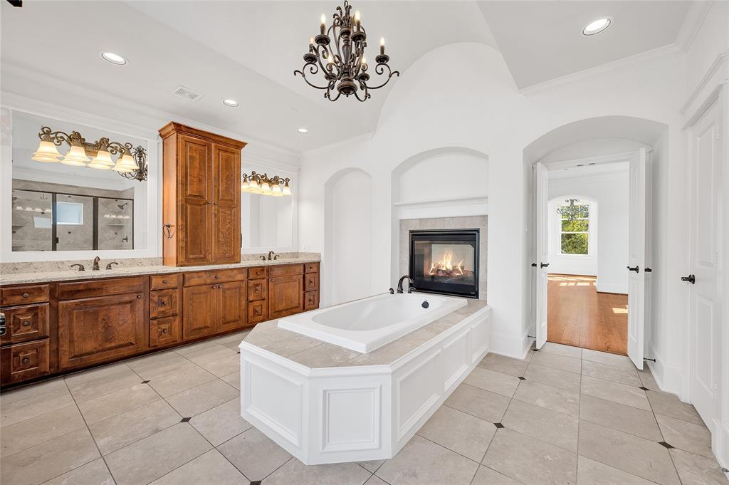 4118 Blue Bonnet Boulevard