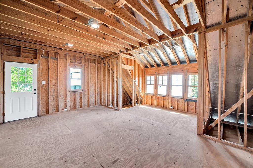 4118 Blue Bonnet Boulevard