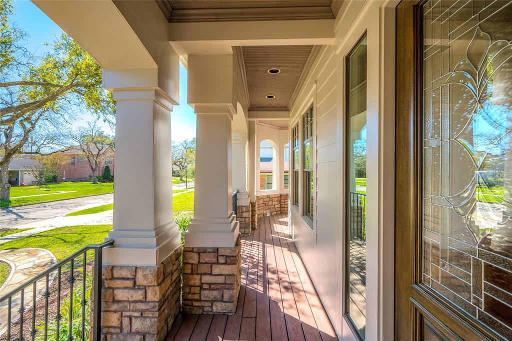 4118 Blue Bonnet Boulevard