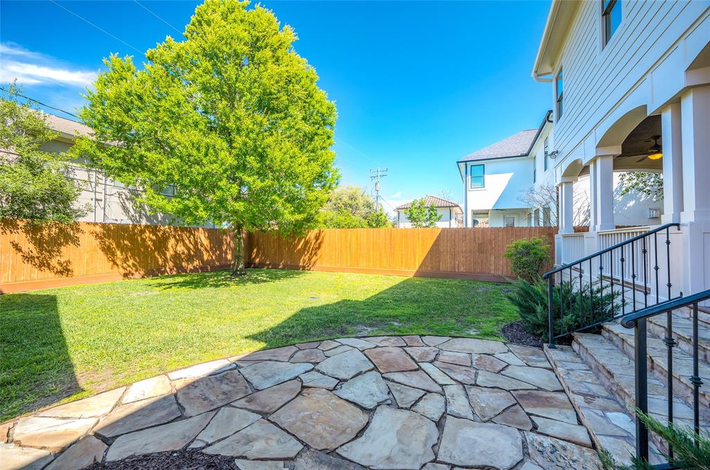 4118 Blue Bonnet Boulevard