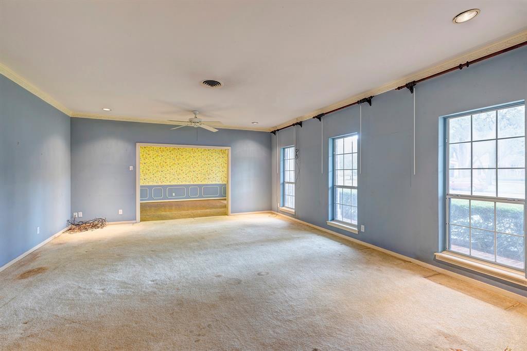 623 Hunters Grove Lane