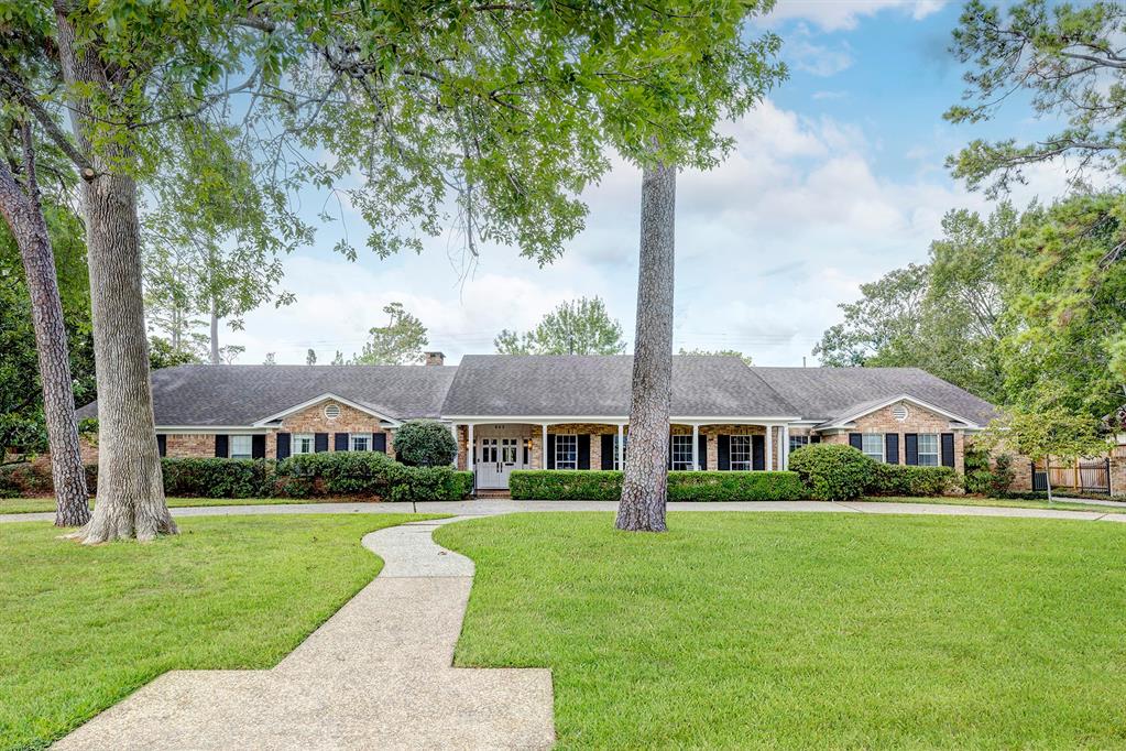 623 Hunters Grove Lane