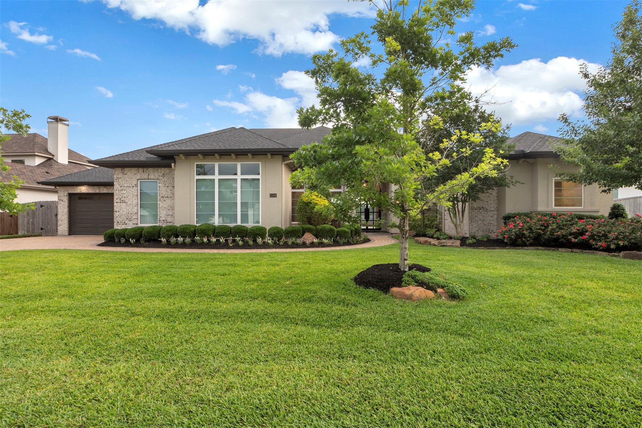 23306 Vista De Tres Lagos Drive