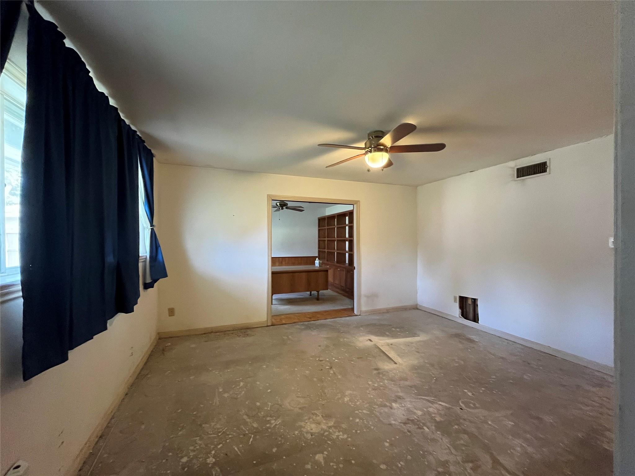18203 Carriage Lane