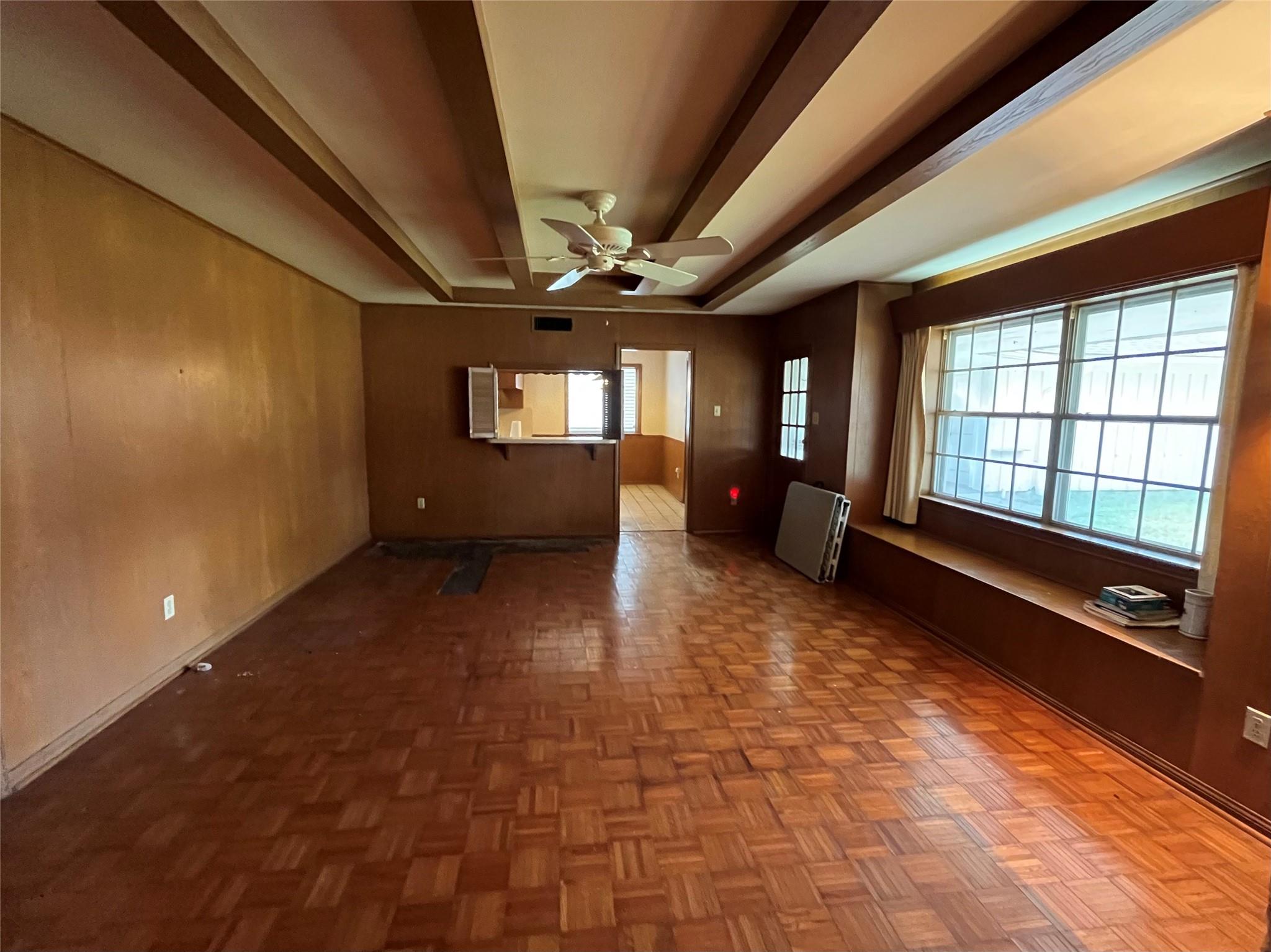 18203 Carriage Lane