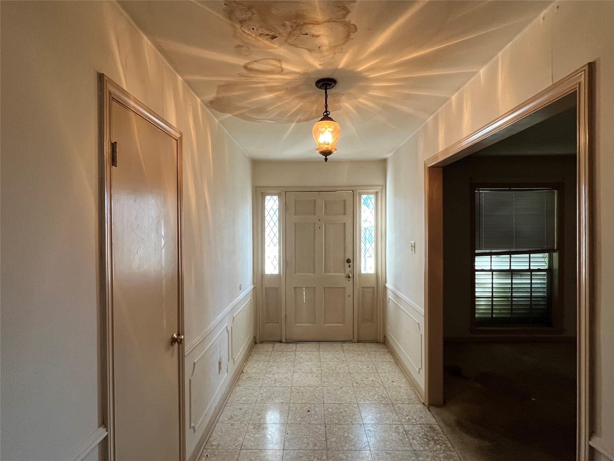 18203 Carriage Lane
