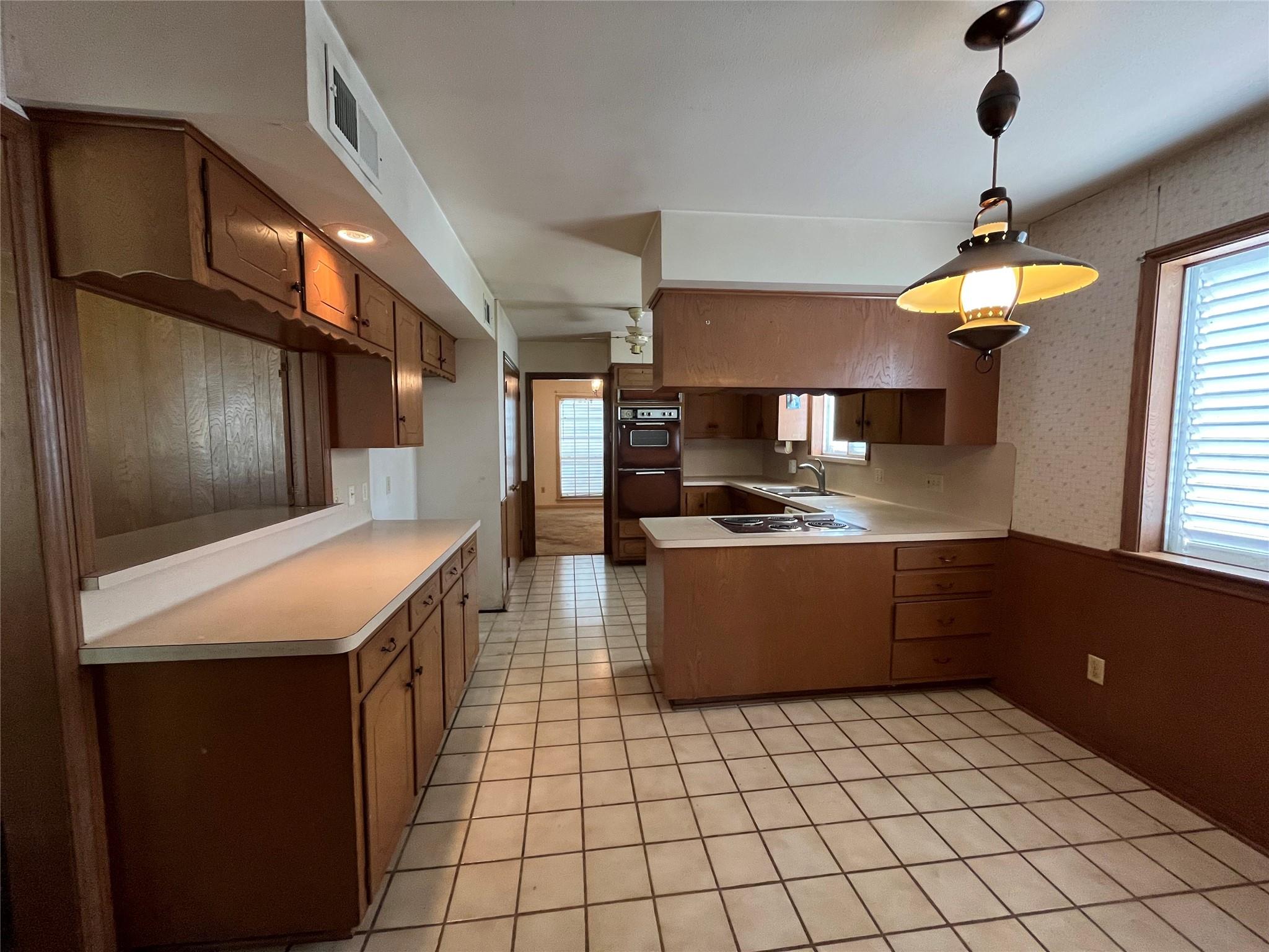 18203 Carriage Lane