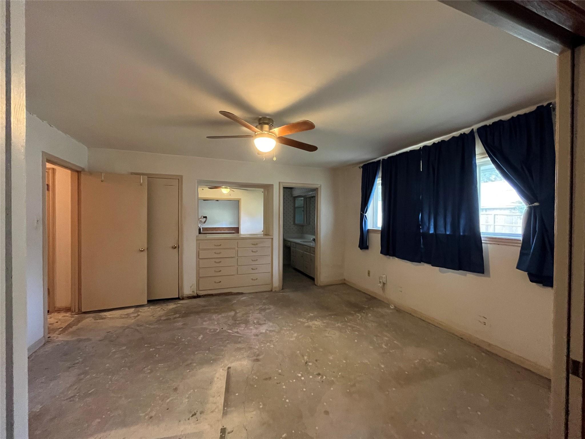 18203 Carriage Lane