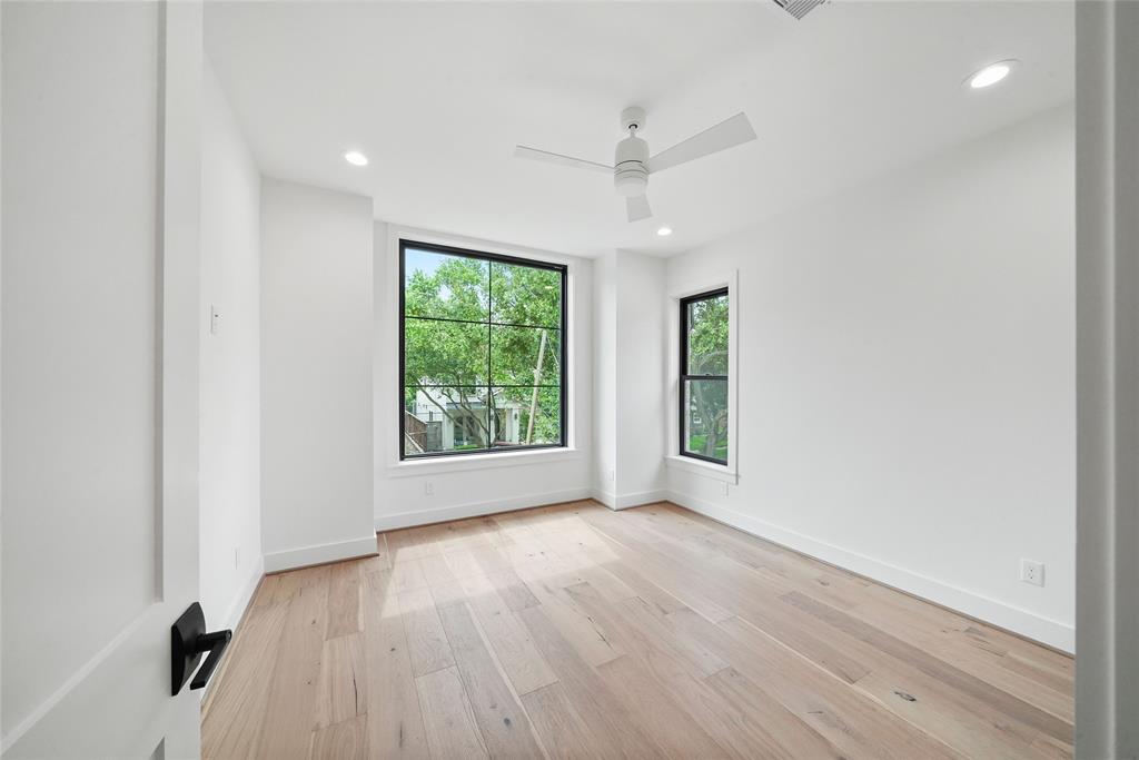 6016 Fordham Street