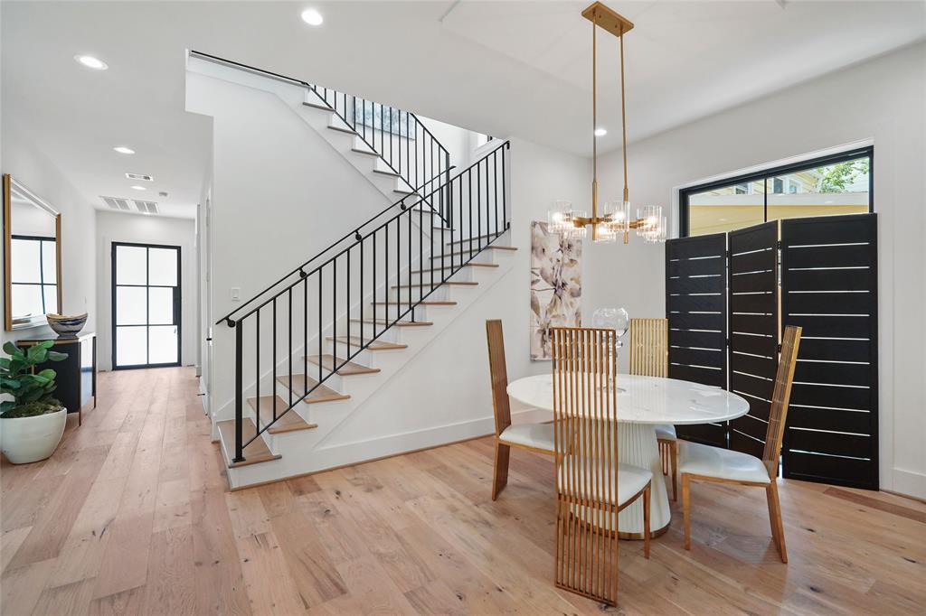 6016 Fordham Street