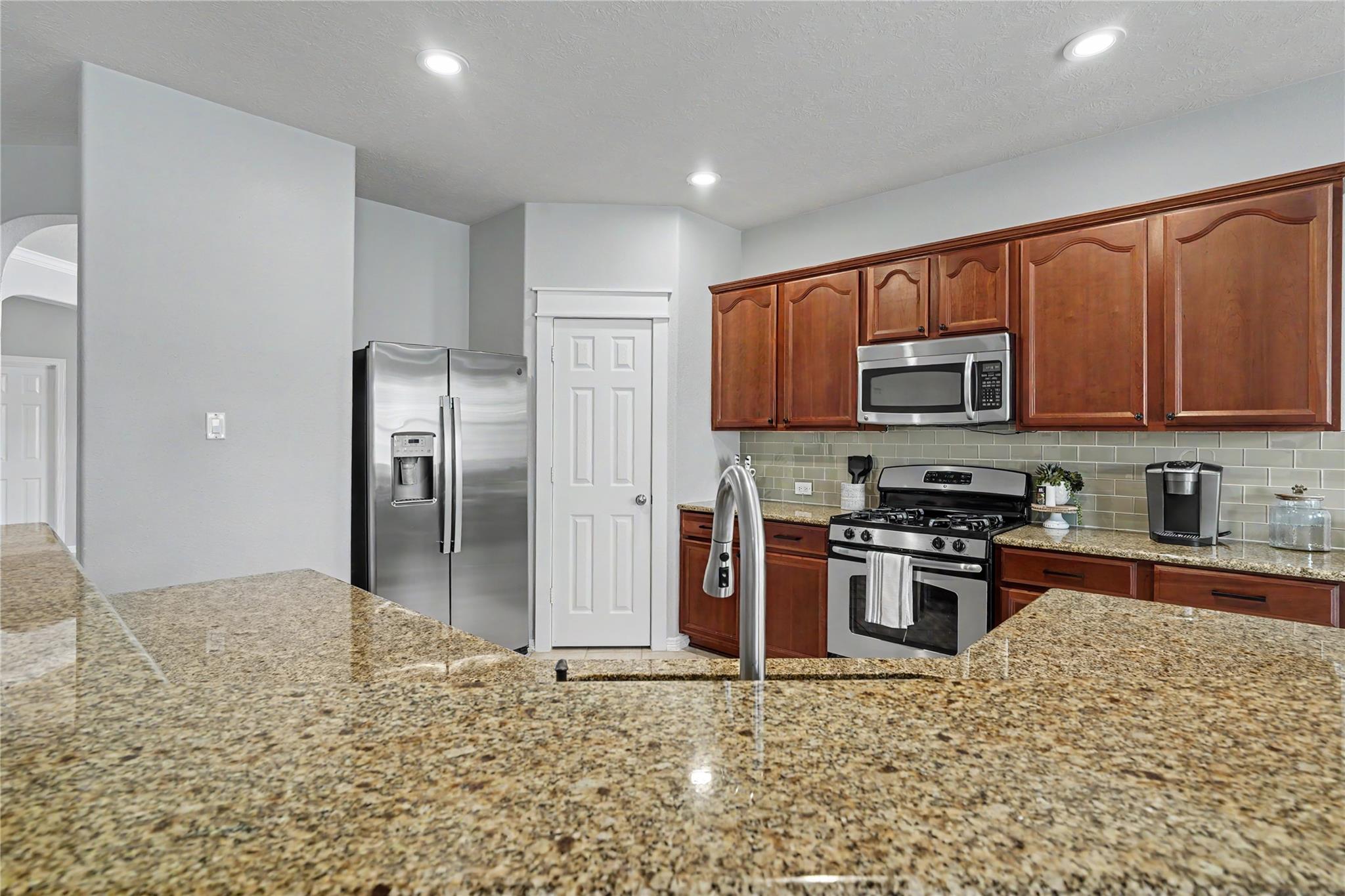 2886 Milano Lane