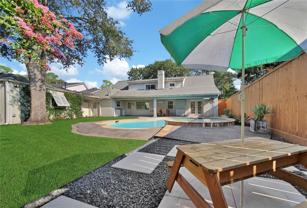 12707 Kingsride Lane