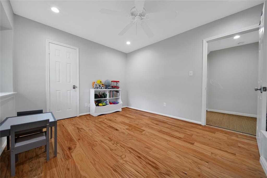 12707 Kingsride Lane