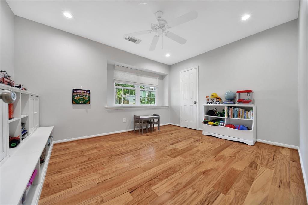 12707 Kingsride Lane