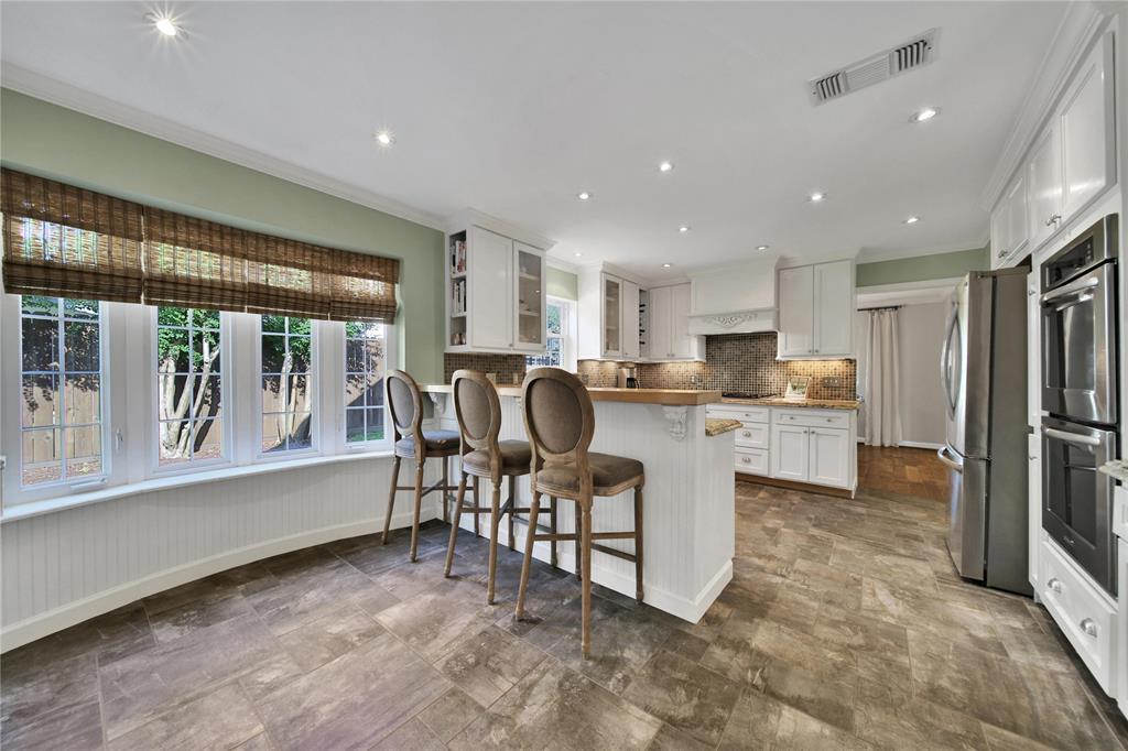 12707 Kingsride Lane