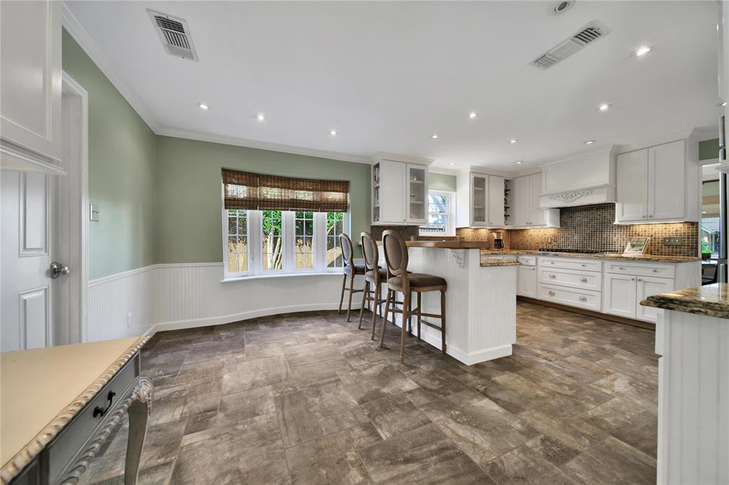 12707 Kingsride Lane