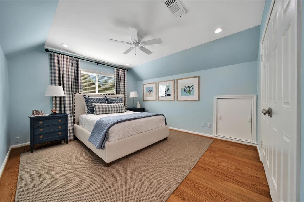 12707 Kingsride Lane