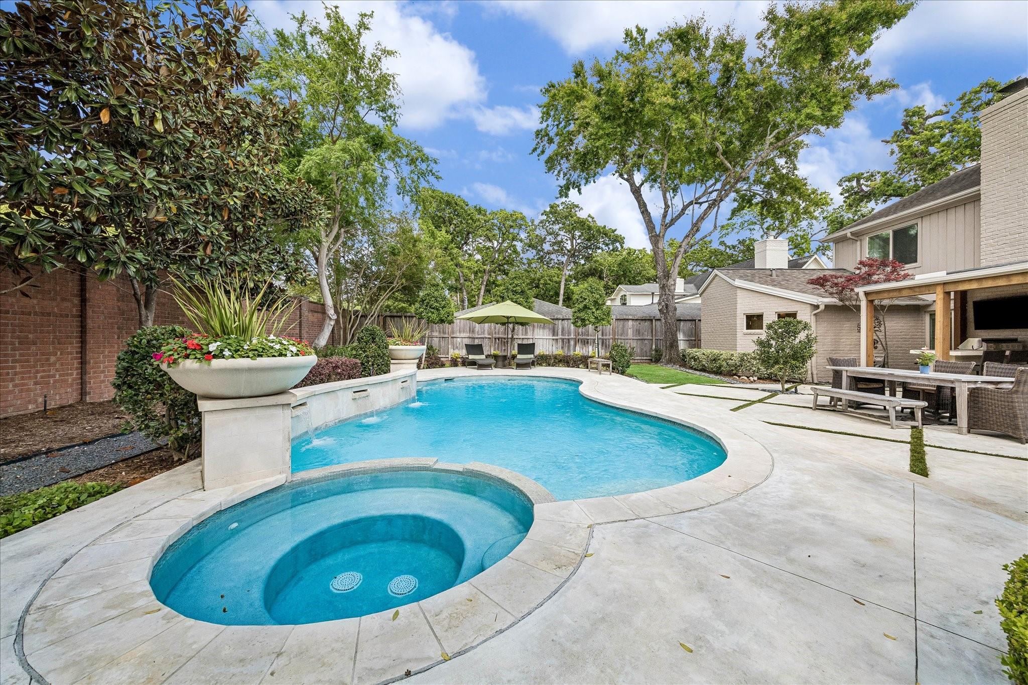 627 Ramblewood Road