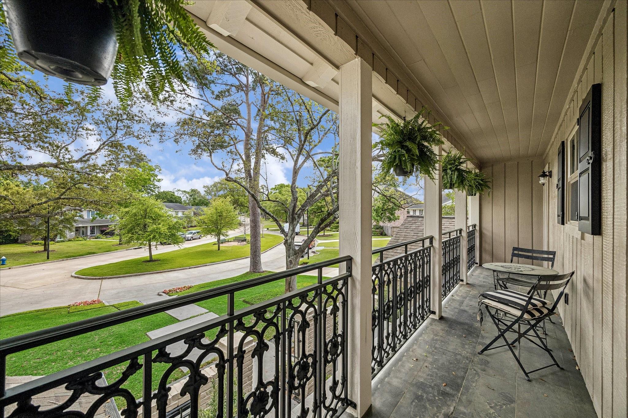 627 Ramblewood Road