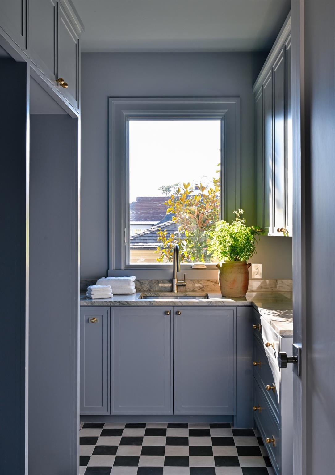 3717 Chevy Chase Drive