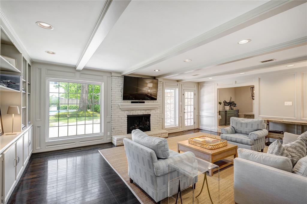 10918 Timberglen Drive