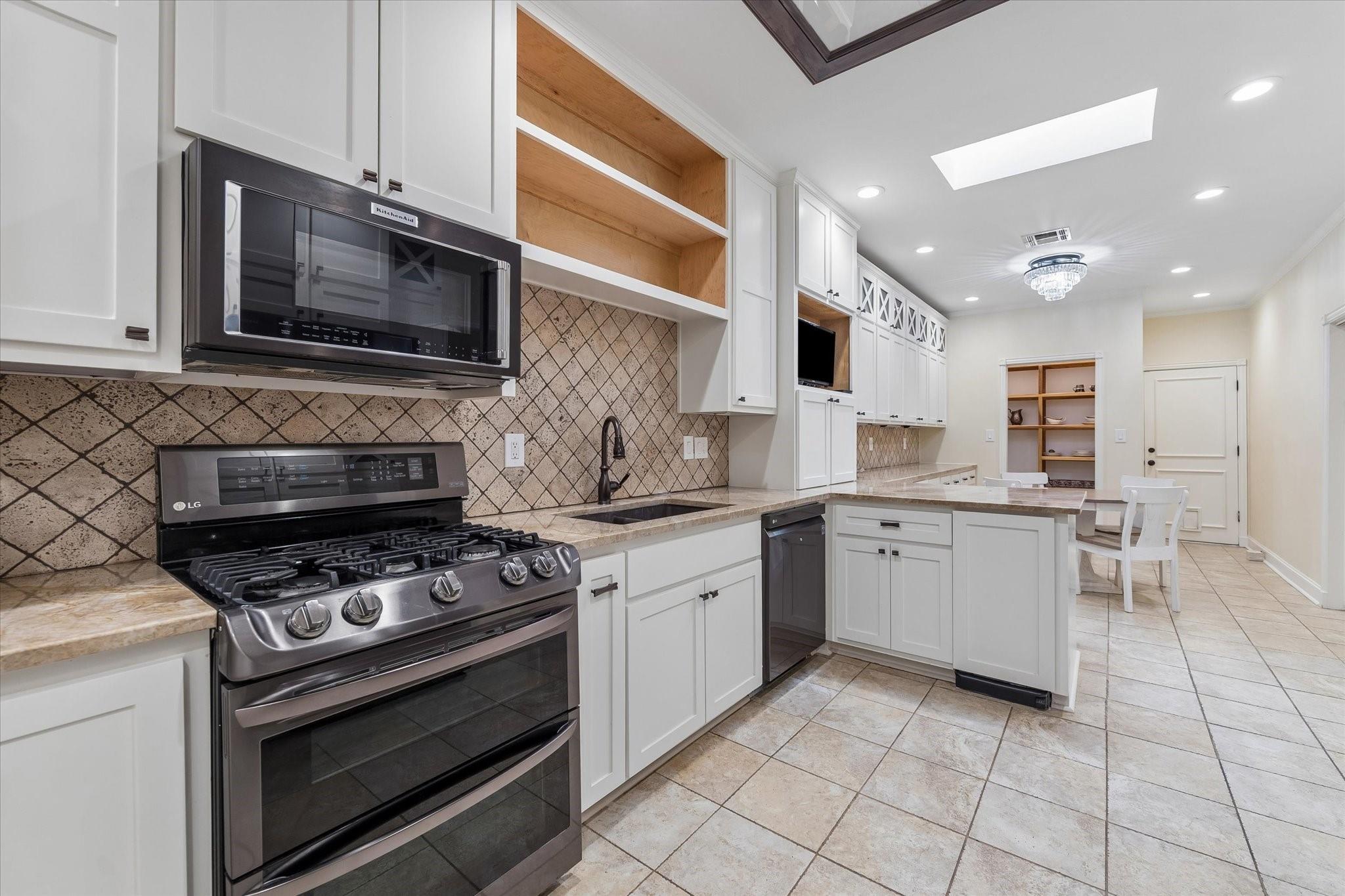 9608 Bayou Brook Street