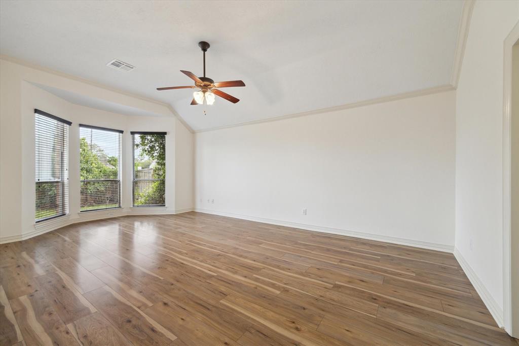 2807 Lake Shore Harbour Drive