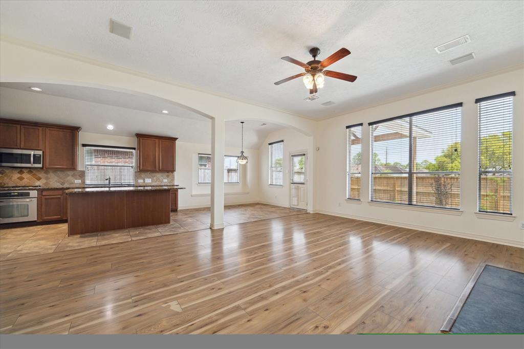 2807 Lake Shore Harbour Drive