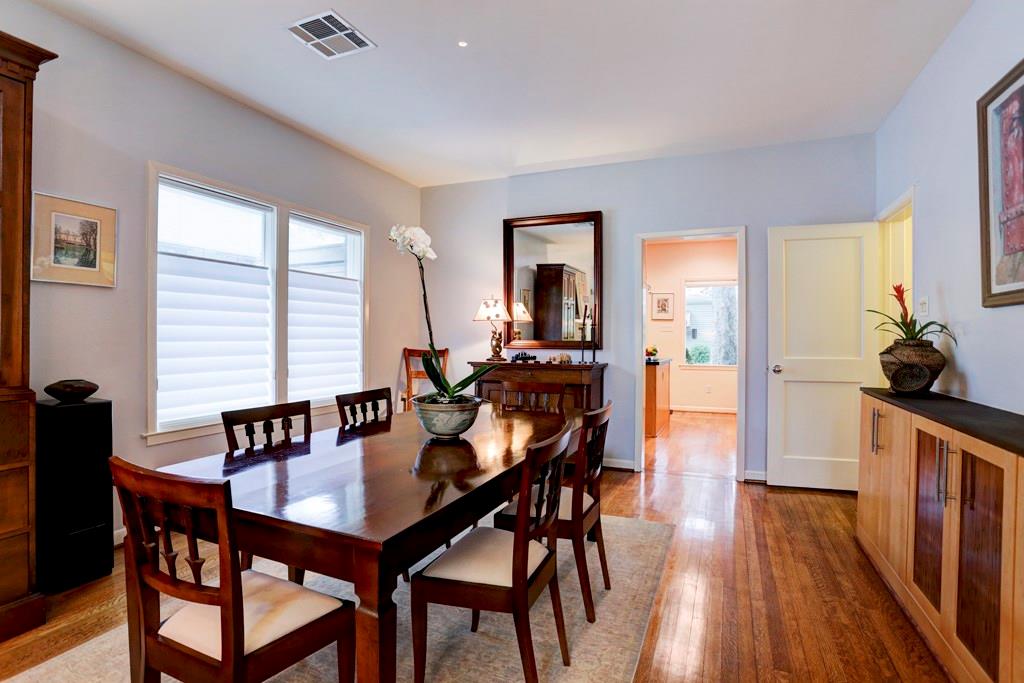 2120 Wroxton