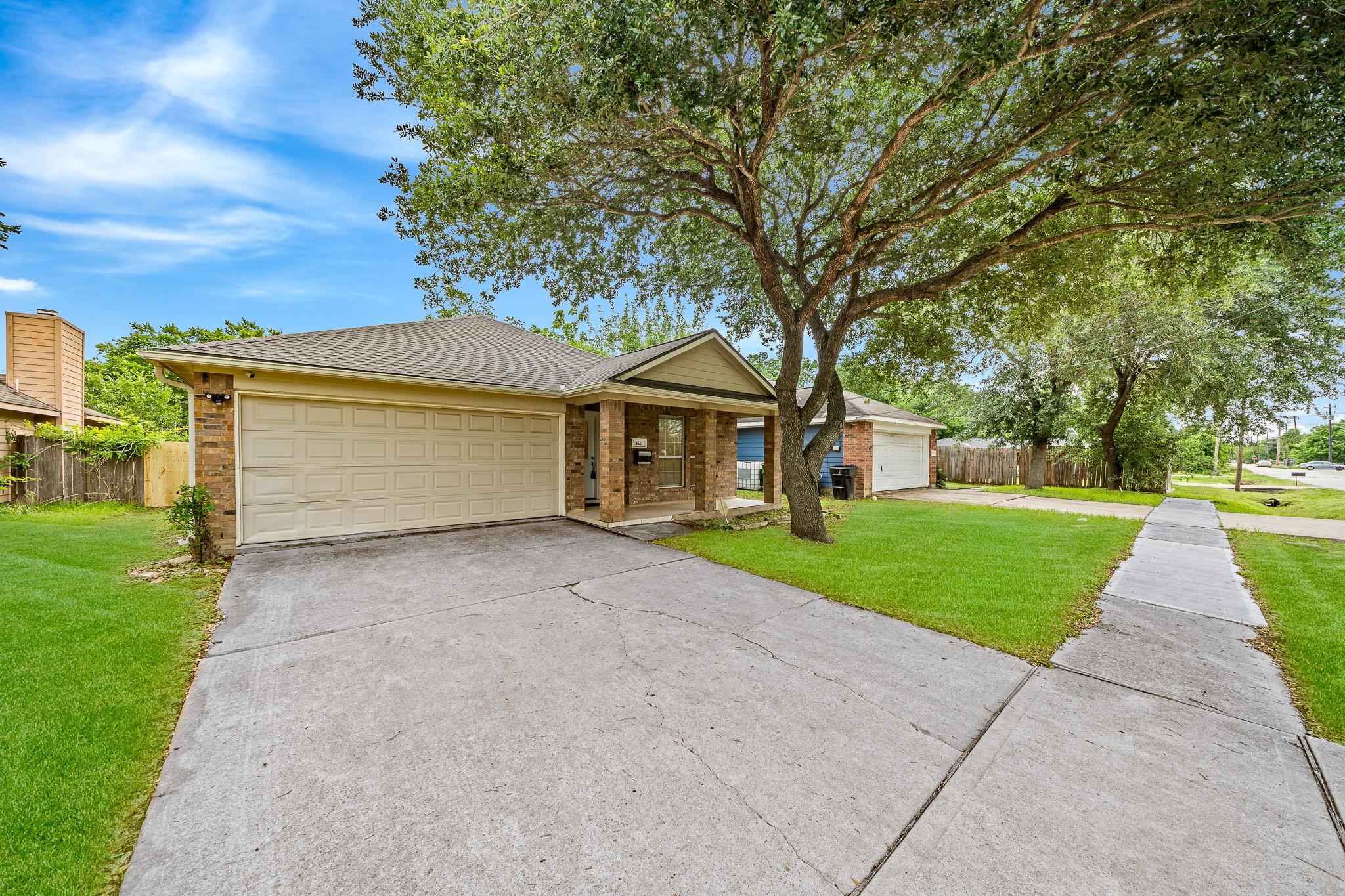 3521 Lydia Street
