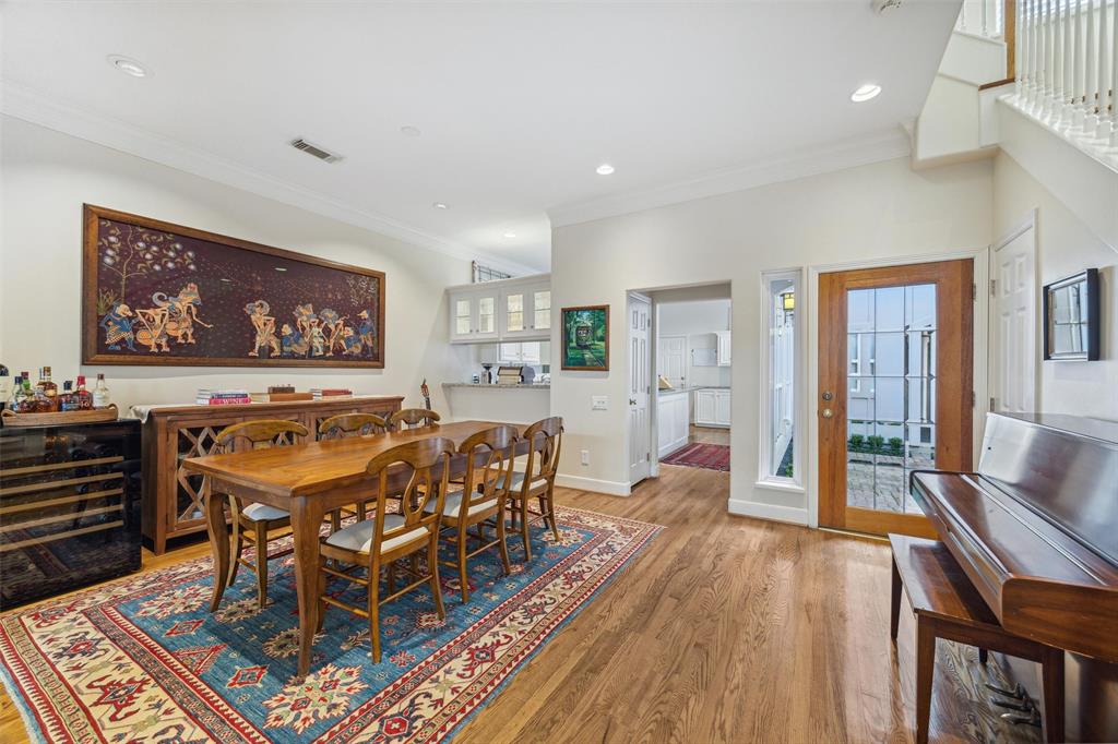 2621 Westgate Street