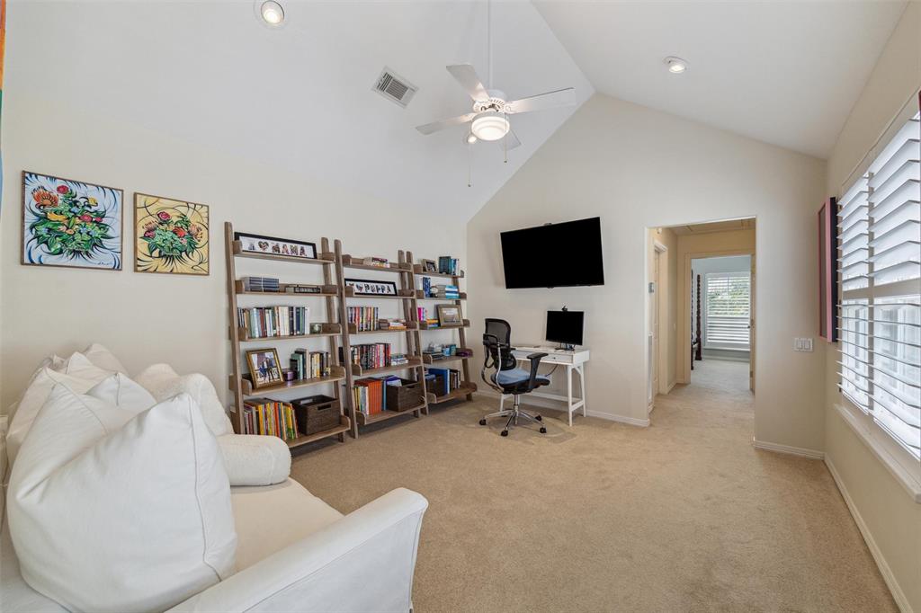 2621 Westgate Street