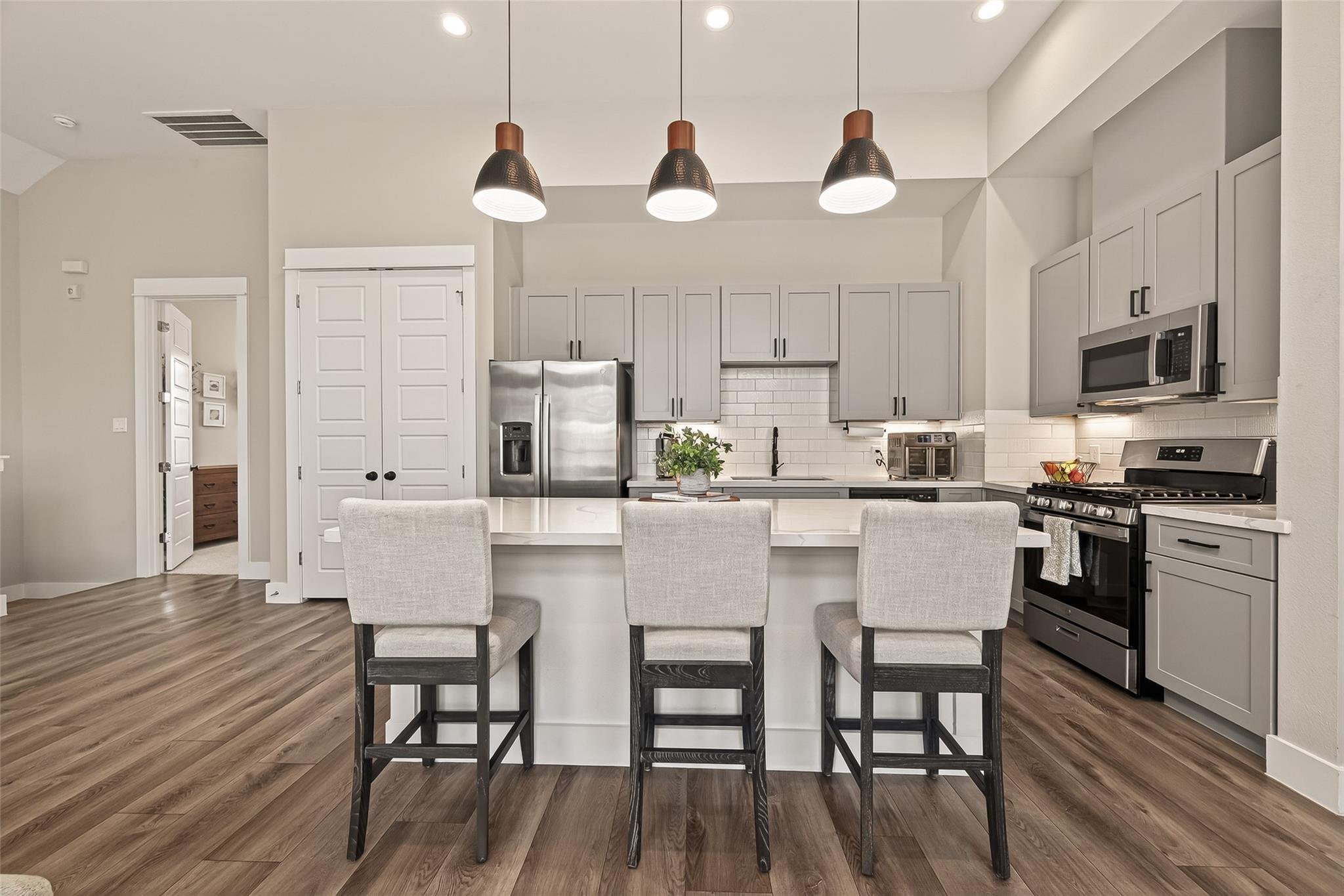 7707 Kivu Lane
