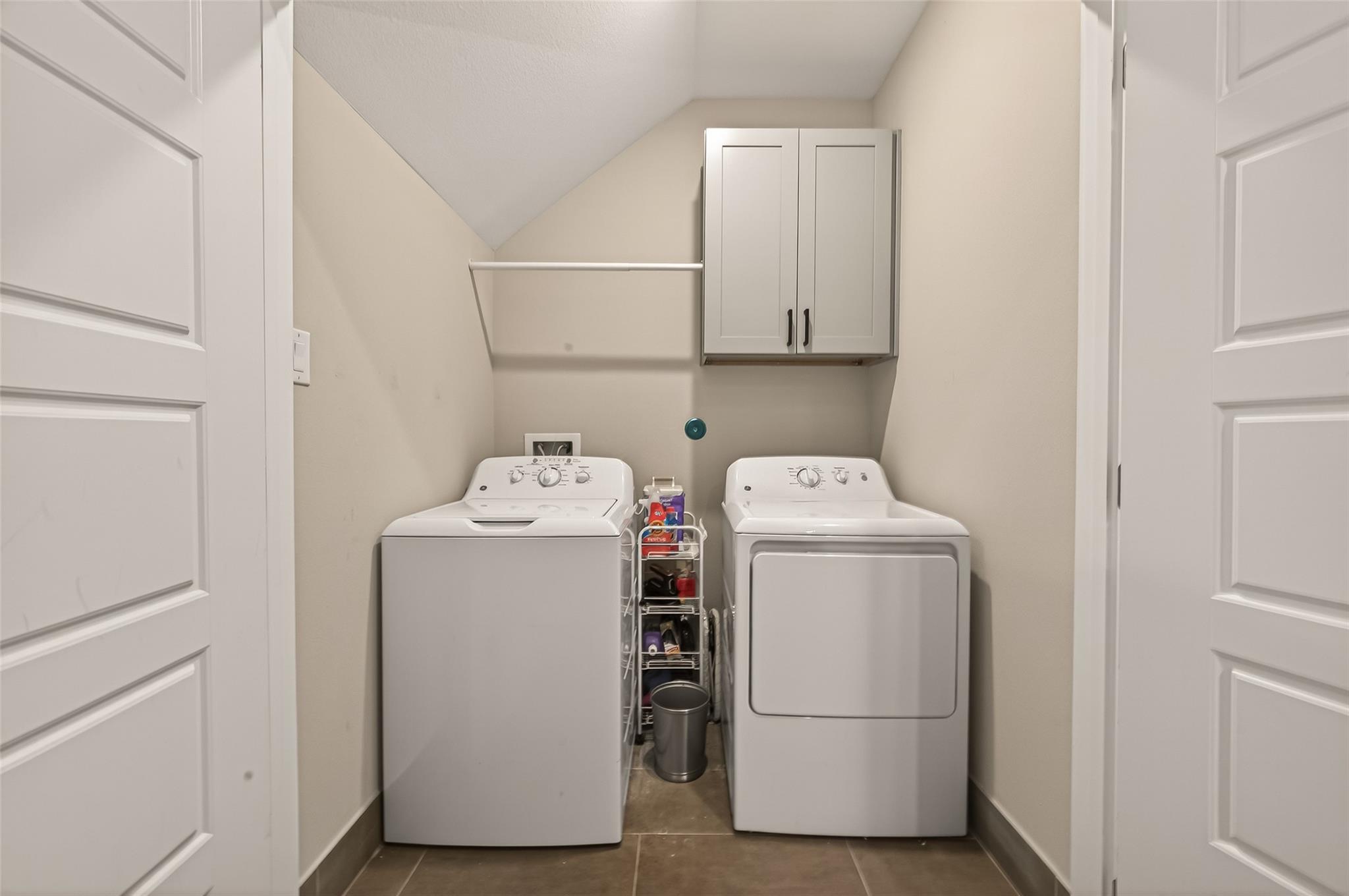 7707 Kivu Lane