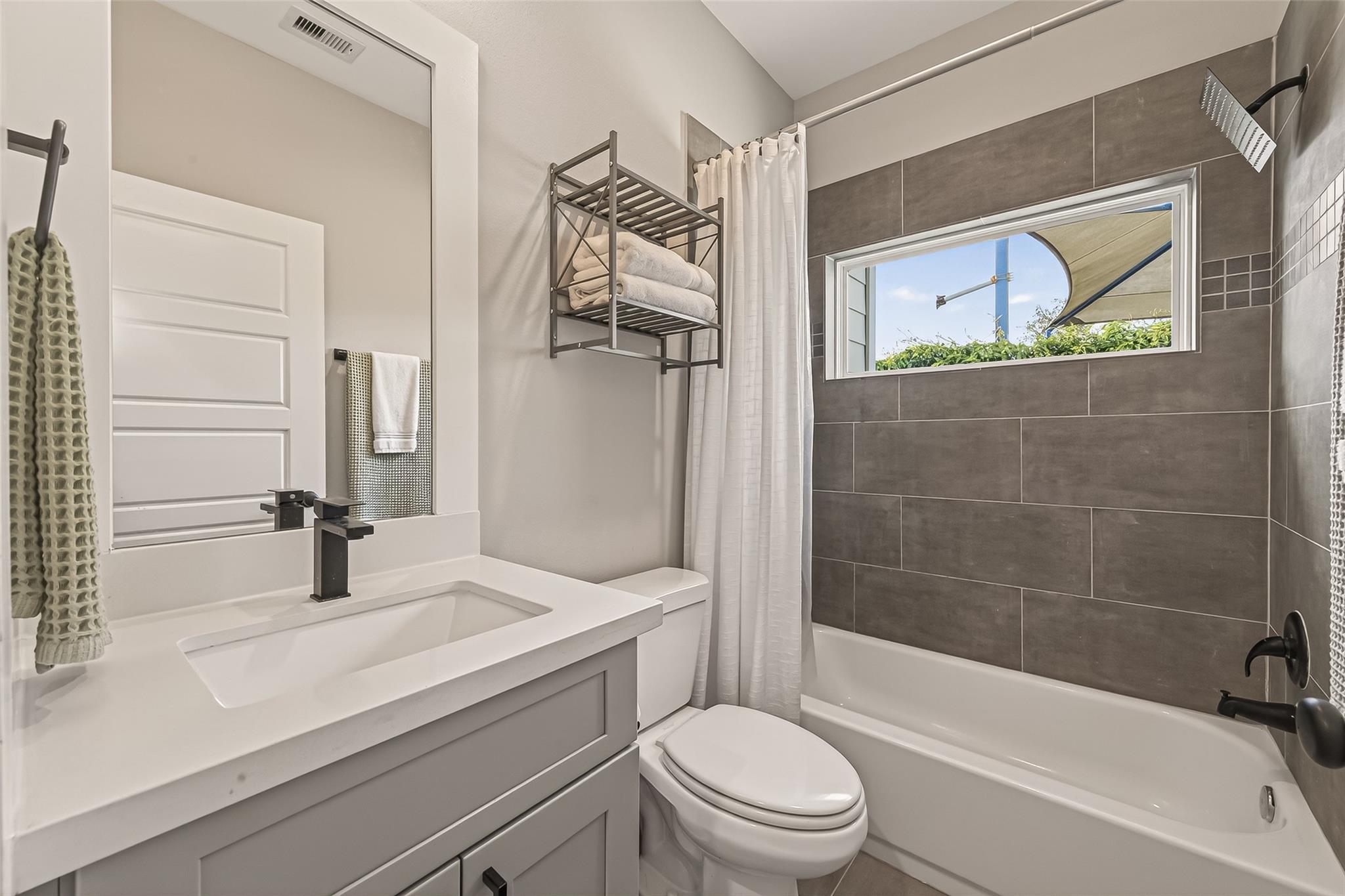 7707 Kivu Lane