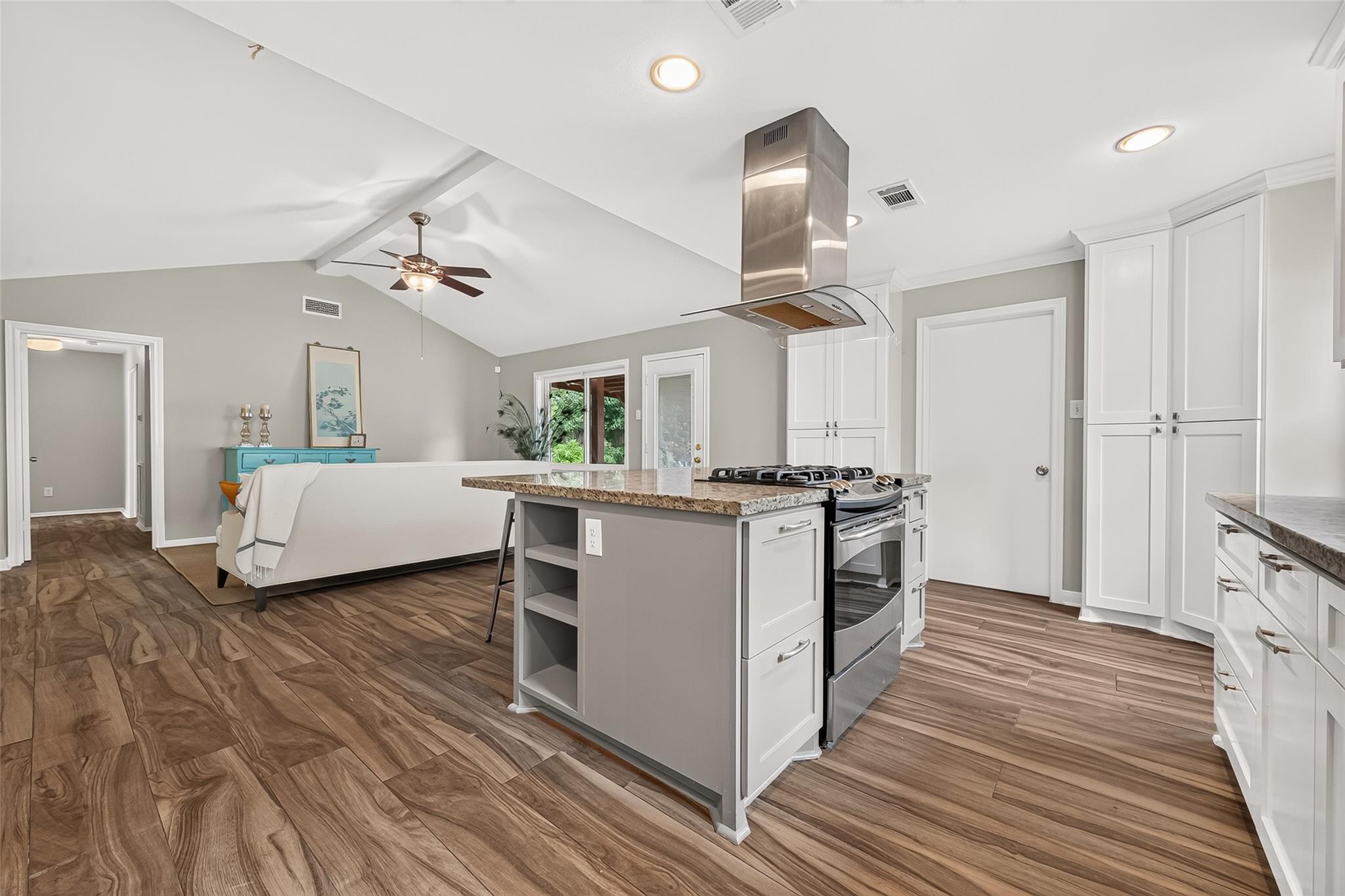 6011 Benning Drive
