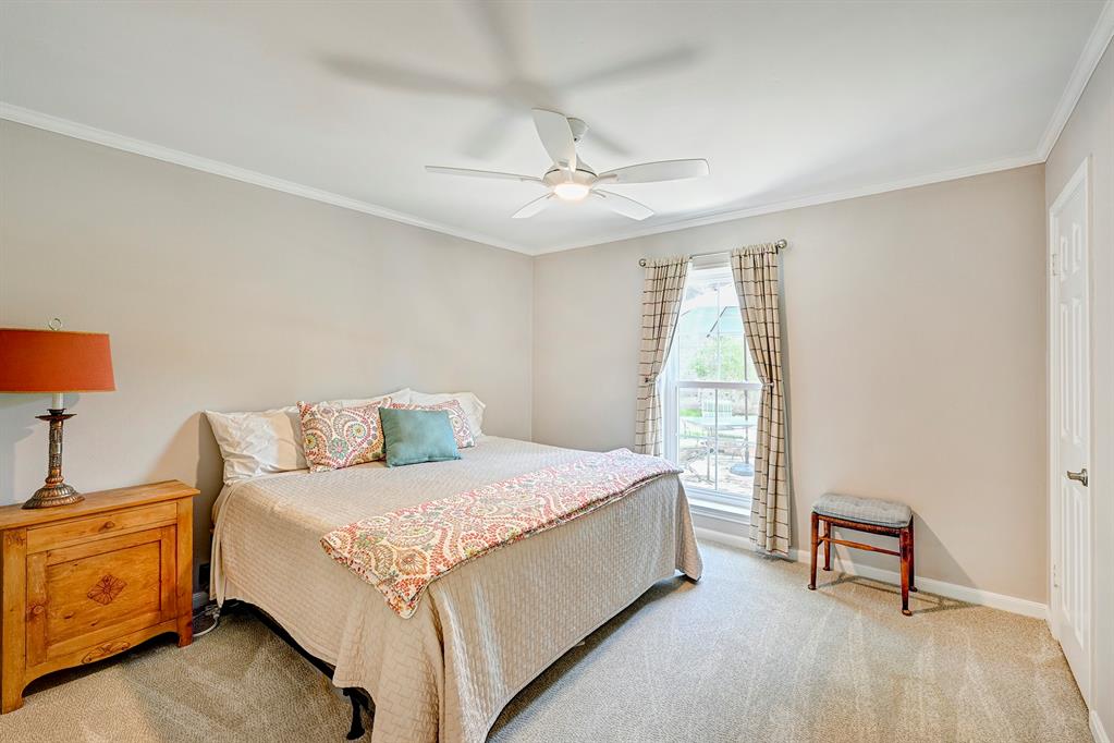1006 Briarbrook Drive