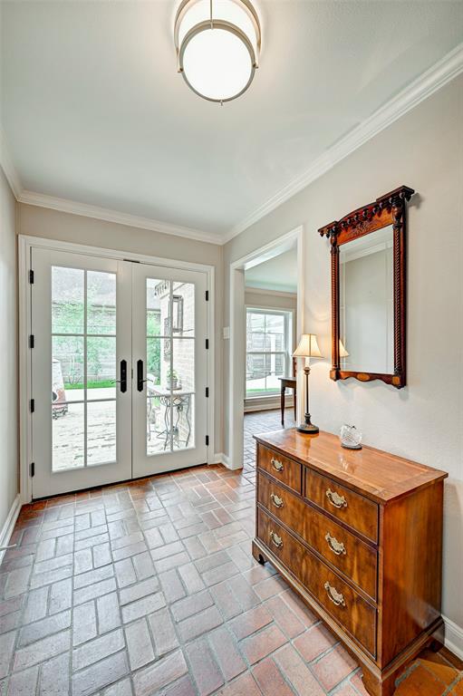 1006 Briarbrook Drive