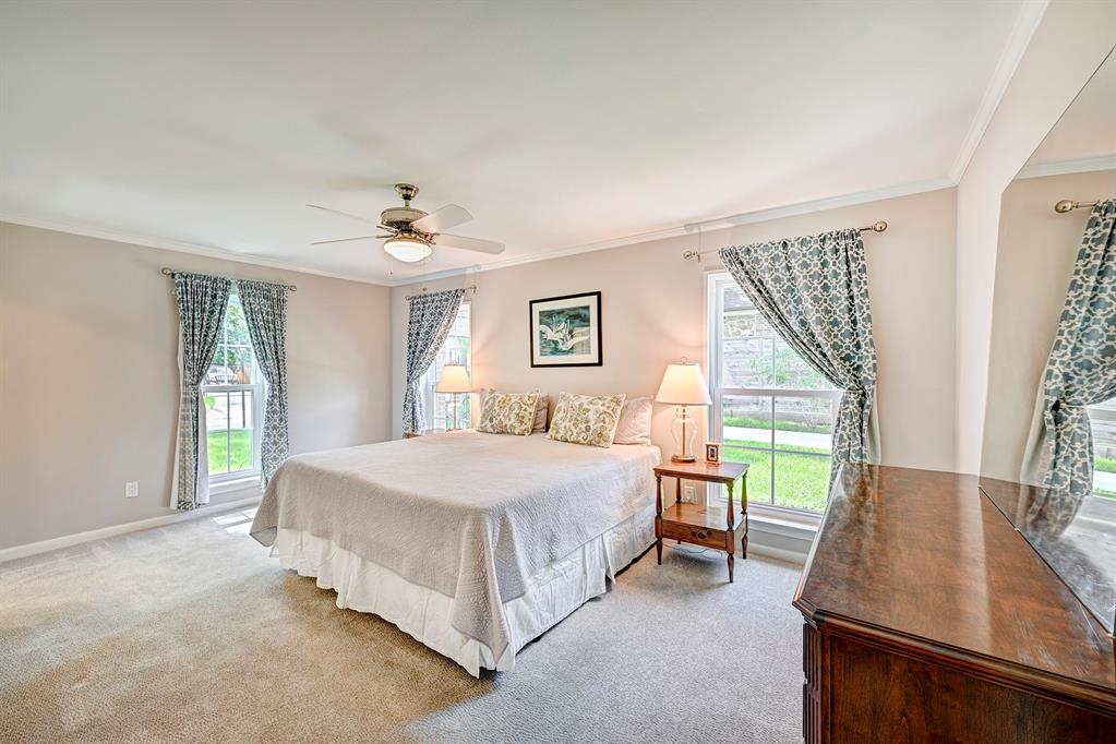 1006 Briarbrook Drive