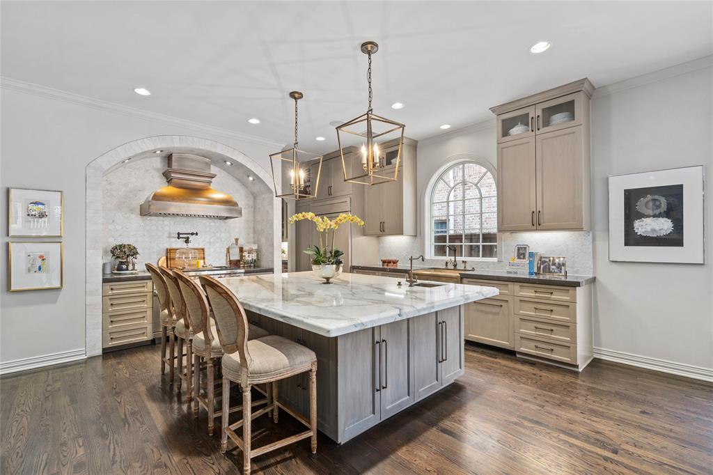 3928 Coleridge Street