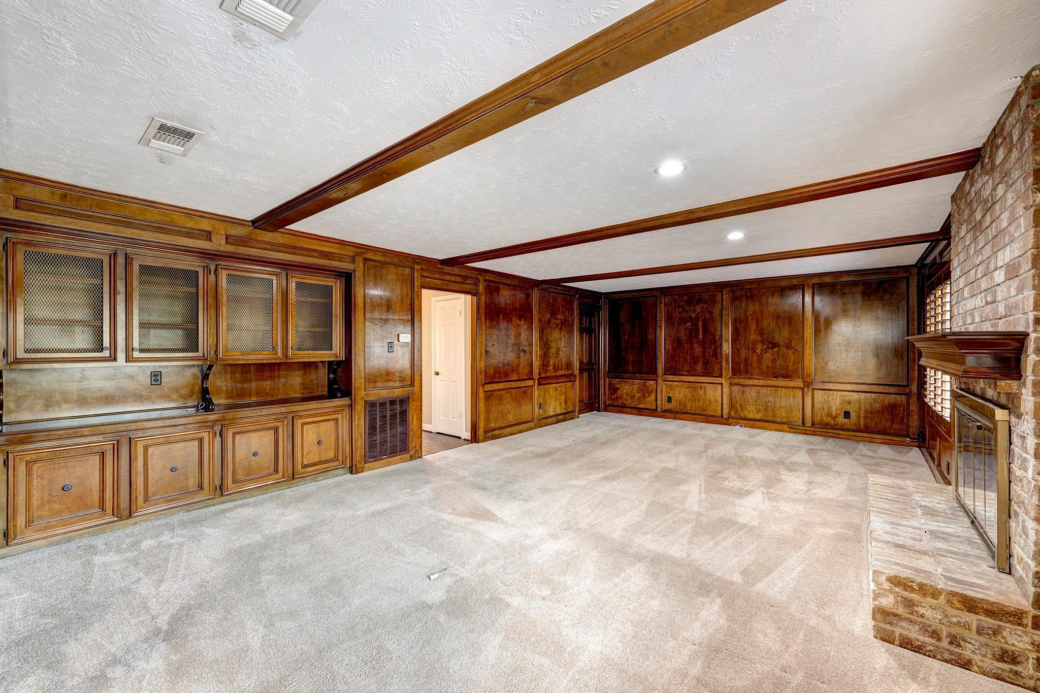 6623 Ampton Drive