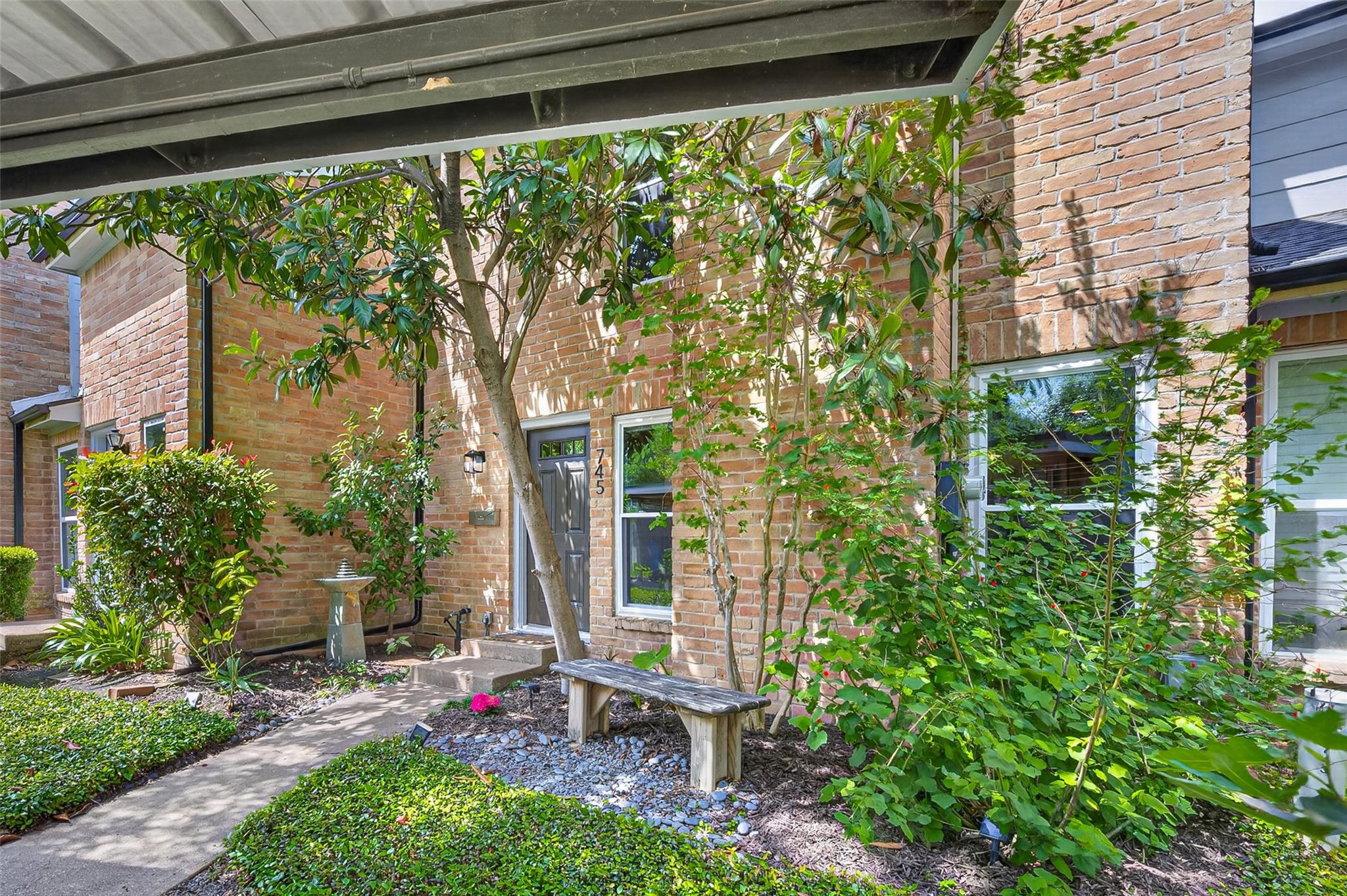 745 Worthshire Street