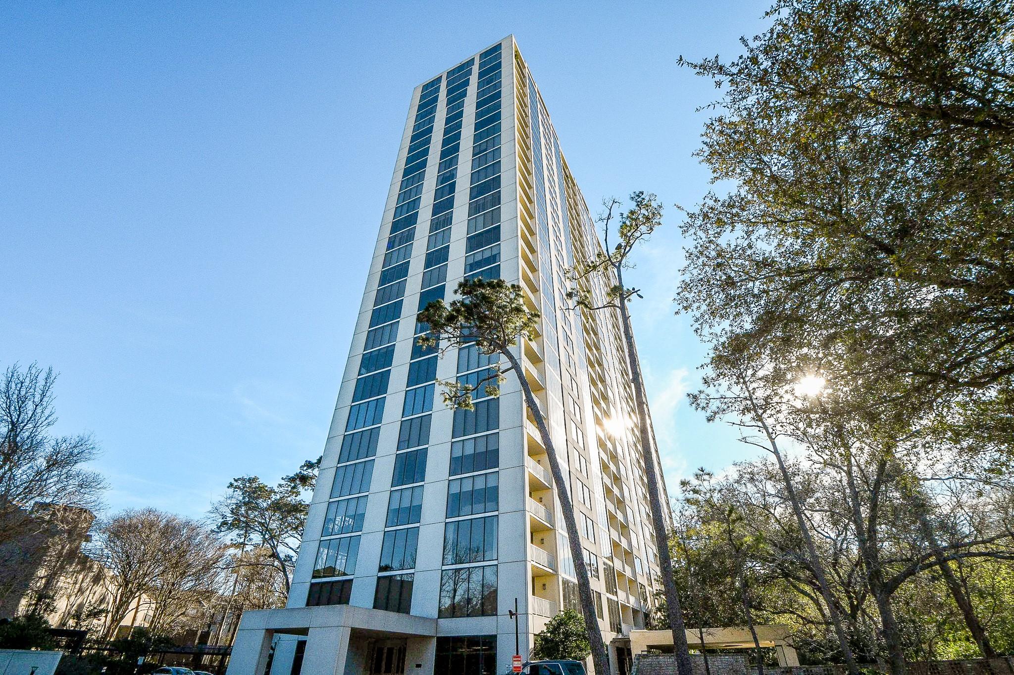 121 N Post Oak Lane # 1102