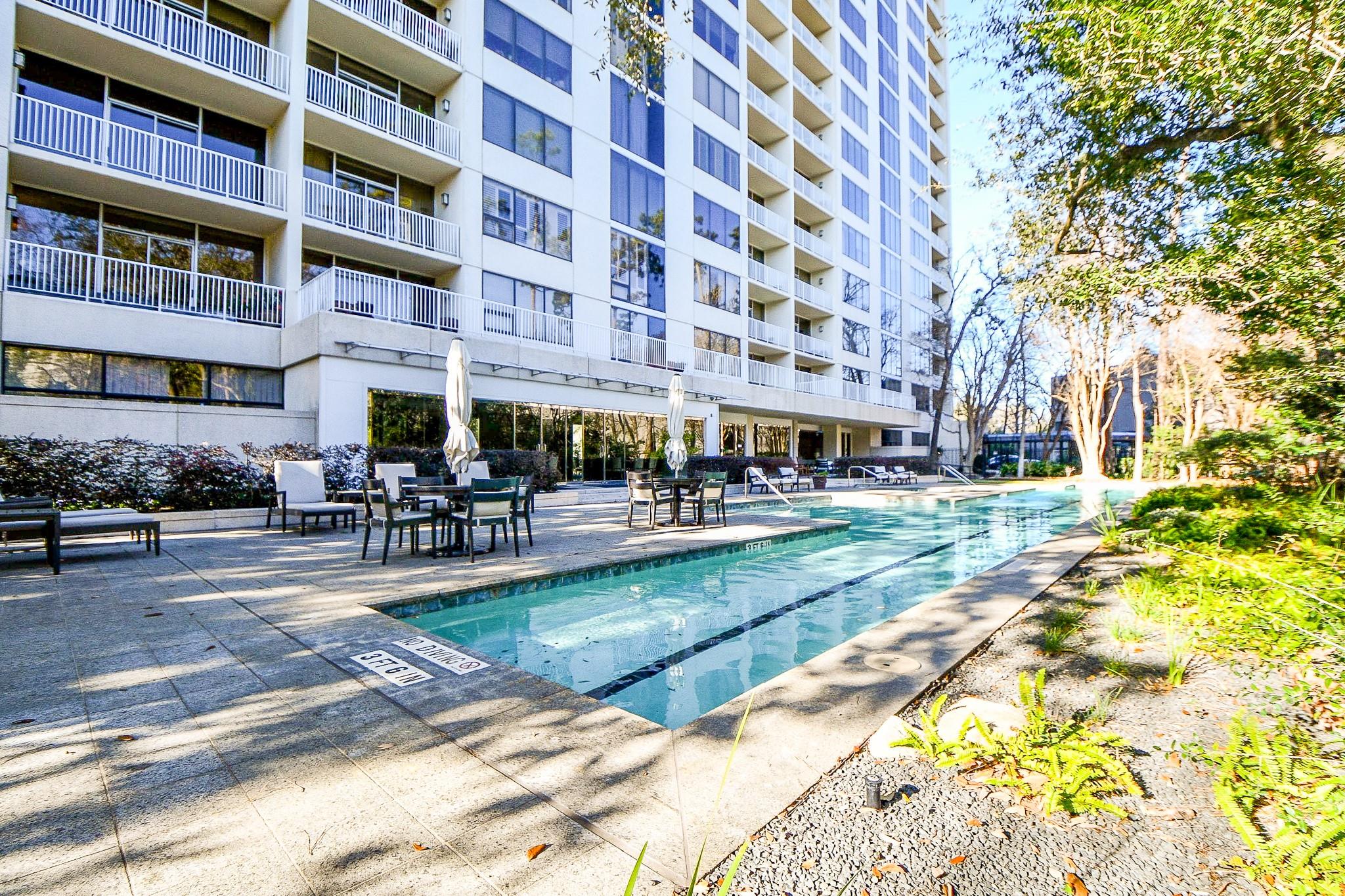 121 N Post Oak Lane # 1102