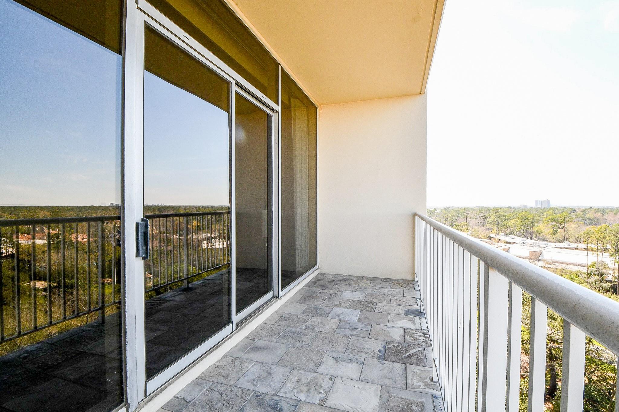 121 N Post Oak Lane # 1102